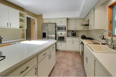 34 Bear Brook Ln, Livingston, NJ 07039 - Photo 13