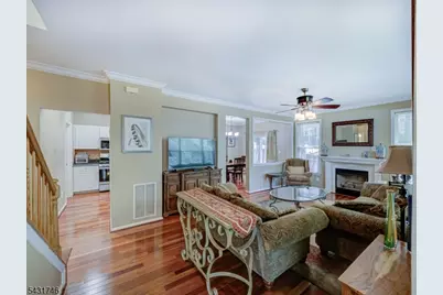10 Cypress Ct, Clinton, NJ 08809 - Photo 5