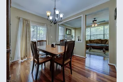 10 Cypress Ct, Clinton, NJ 08809 - Photo 11