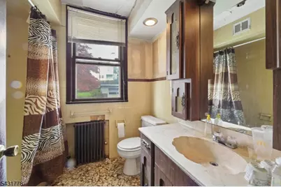 141 Aycrigg Ave, Passaic, NJ 07055 - Photo 15
