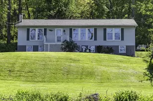 25 Hope Rd, Liberty Township, NJ 07838 - Photo 3