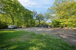 47 Dupont Ave, Wanaque, NJ 07420 - Photo 39