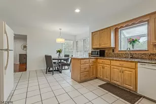 645 Foothill Rd, Bridgewater Twp., NJ 08807 - Photo 9