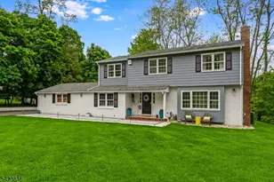 645 Foothill Rd, Bridgewater Twp., NJ 08807 - Photo 25