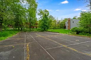 645 Foothill Rd, Bridgewater Twp., NJ 08807 - Photo 27