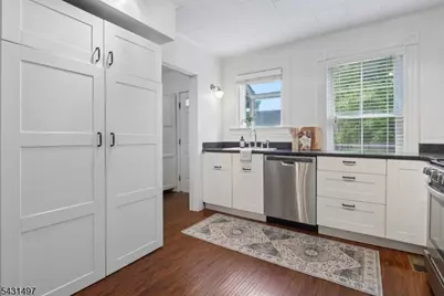 203 N Fullerton Ave, Montclair, NJ 07042 - Photo 13