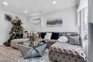 19 Clarion Ln, Newark, NJ 07103 - Photo 3