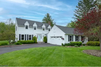 255 Skyline Dr, Long Hill Township, NJ 07946 - Photo 1