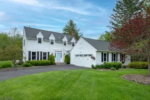 255 Skyline Dr, Long Hill Township, NJ 07946 - Photo 1