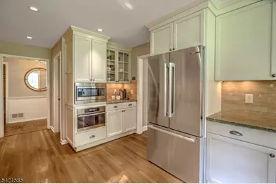 255 Skyline Dr, Long Hill Township, NJ 07946 - Photo 11