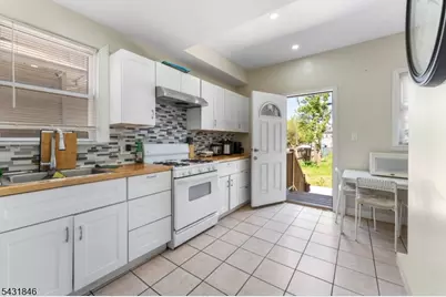 327 Cherry St, Elizabeth, NJ 07208 - Photo 13