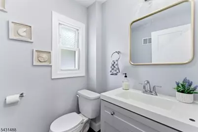 663 S Center St, Orange, NJ 07050 - Photo 23