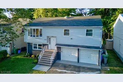 215 E 10th Ave, Roselle, NJ 07203 - Photo 1