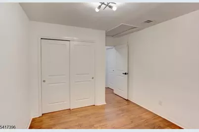215 E 10th Ave, Roselle, NJ 07203 - Photo 31