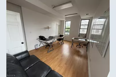 11 Somerset Pl, North Plainfield, NJ 07060 - Photo 3