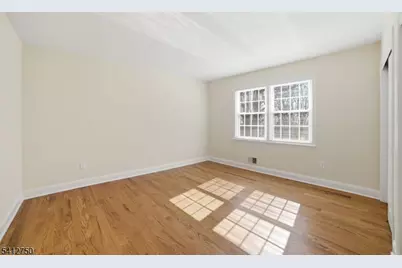 50 Pinewood Cres, Berkeley Heights Township, NJ 07922 - Photo 27