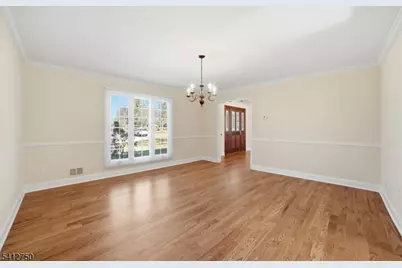 50 Pinewood Cres, Berkeley Heights Township, NJ 07922 - Photo 11