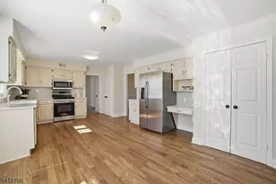 50 Pinewood Crescent, Berkeley Heights Township, NJ 07922 - Photo 21