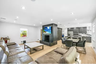 207 Degray St, North Haledon, NJ 07508 - Photo 5