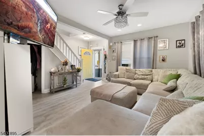 132 Jerome Pl, Bloomfield, NJ 07003 - Photo 3