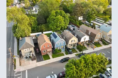132 Jerome Pl, Bloomfield, NJ 07003 - Photo 1
