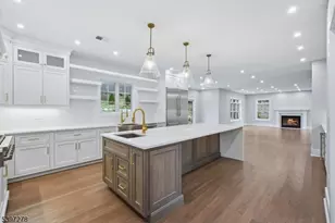 354 Beaufort Ave, Livingston, NJ 07039 - Photo 19