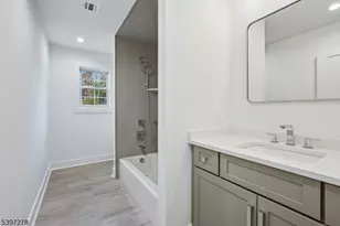 354 Beaufort Ave, Livingston, NJ 07039 - Photo 35