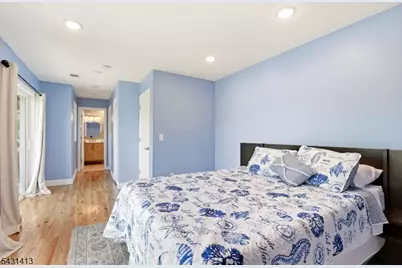 49 Birch Pkwy, Byram Township, NJ 07871 - Photo 17