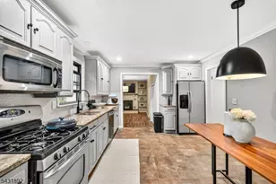 25 State St, Clark Township, NJ 07066 - Photo 11