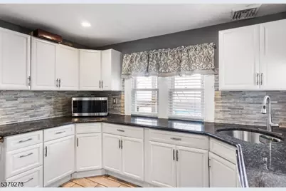 1648 Dill Ave, Linden, NJ 07036 - Photo 11