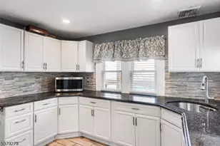 1648 Dill Ave, Linden, NJ 07036 - Photo 11