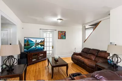 1648 Dill Ave, Linden, NJ 07036 - Photo 5
