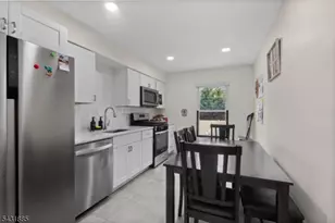 26 Clinton St, Belleville Twp., NJ 07109 - Photo 9