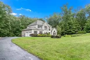 8 Whispering Woods Ln, Sparta Township, NJ 07871 - Photo 11