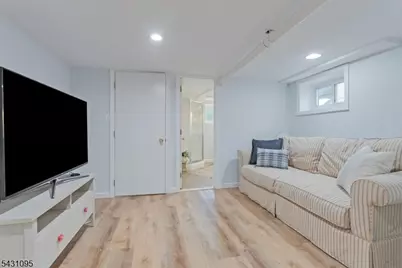 15 Rynda Rd, Maplewood, NJ 07040 - Photo 37
