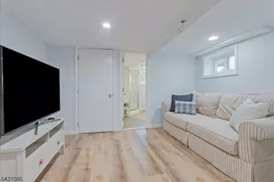 15 Rynda Rd, Maplewood, NJ 07040 - Photo 37