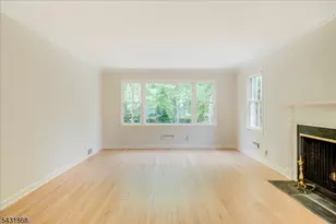 257 Brookhaven Way, Millburn, NJ 07078 - Photo 5