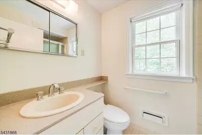257 Brookhaven Way, Millburn, NJ 07078 - Photo 23