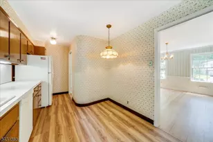 257 Brookhaven Way, Millburn, NJ 07078 - Photo 19