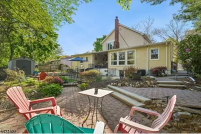22 Spier Dr, Livingston, NJ 07039 - Photo 29