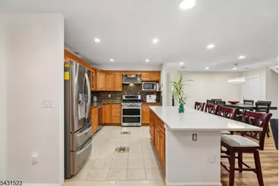 22 Spier Dr, Livingston, NJ 07039 - Photo 7