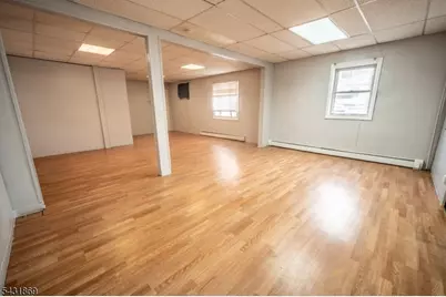1643 Kennedy Blvd Unit 2, Jersey City, NJ 07305 - Photo 9