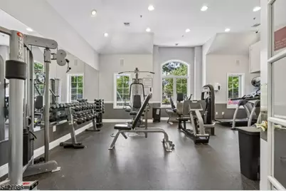 22 Devonshire Dr, Clifton, NJ 07013 - Photo 25