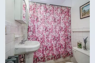 1715 Dill Ave, Linden, NJ 07036 - Photo 17