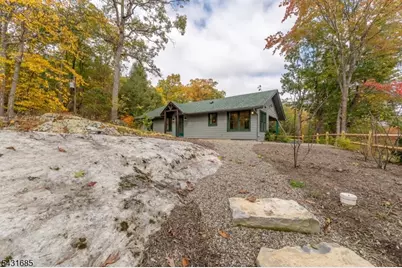 232 W Shore Dr, Hardyston Township, NJ 07460 - Photo 9
