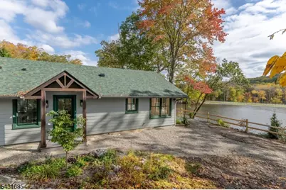 232 W Shore Dr, Hardyston Township, NJ 07827 - Photo 3