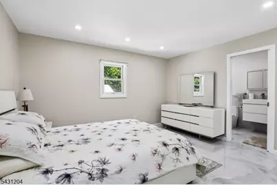 881 Bordentown Ave, Sayreville, NJ 08879 - Photo 21
