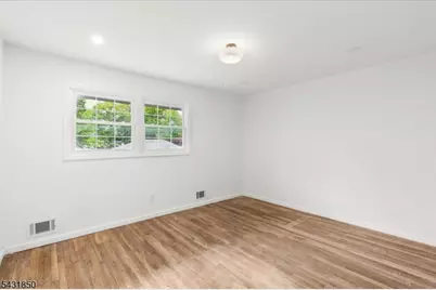 496 Seven Oaks Ct, Orange, NJ 07050 - Photo 11