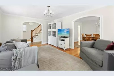 110 Oak Ln, Cranford Township, NJ 07016 - Photo 3