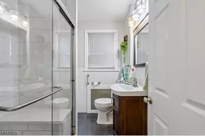 16 Fairmount Ave, Clifton, NJ 07011 - Photo 17